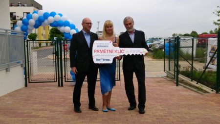 Miroslav Malina včera slavnostně převzal novou MŠ Beranov