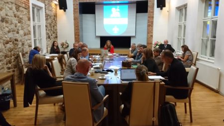 S novou radou a stále PROTI navyšování výstavby v Nových Chabrech