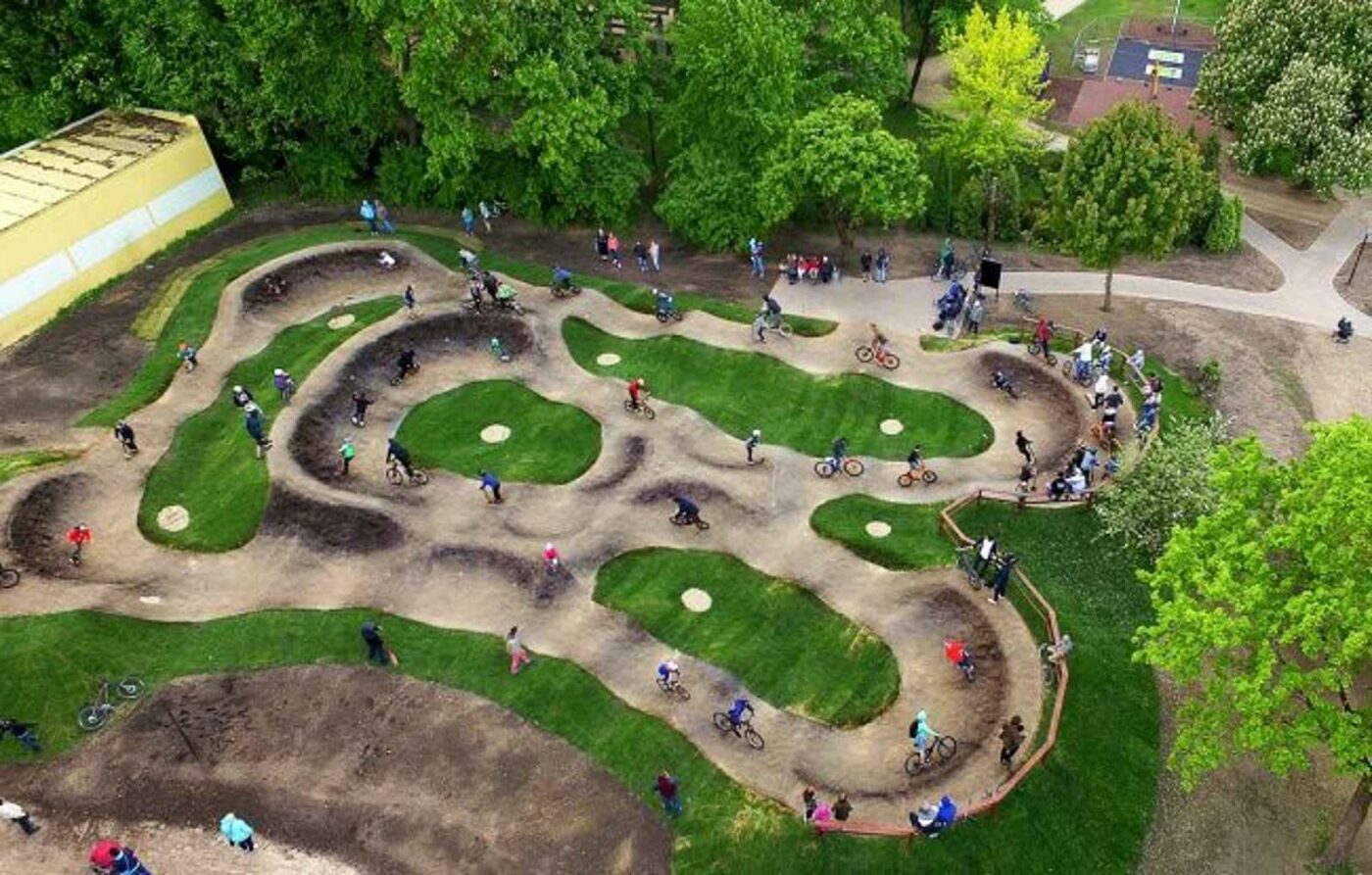 Jsme krok od získání nových pozemků pro naši MČ – nové parky, hřiště a relax i v Nových Chabrech