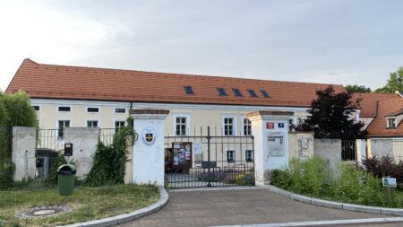 Moc kazí a absolutní moc kazí absolutně